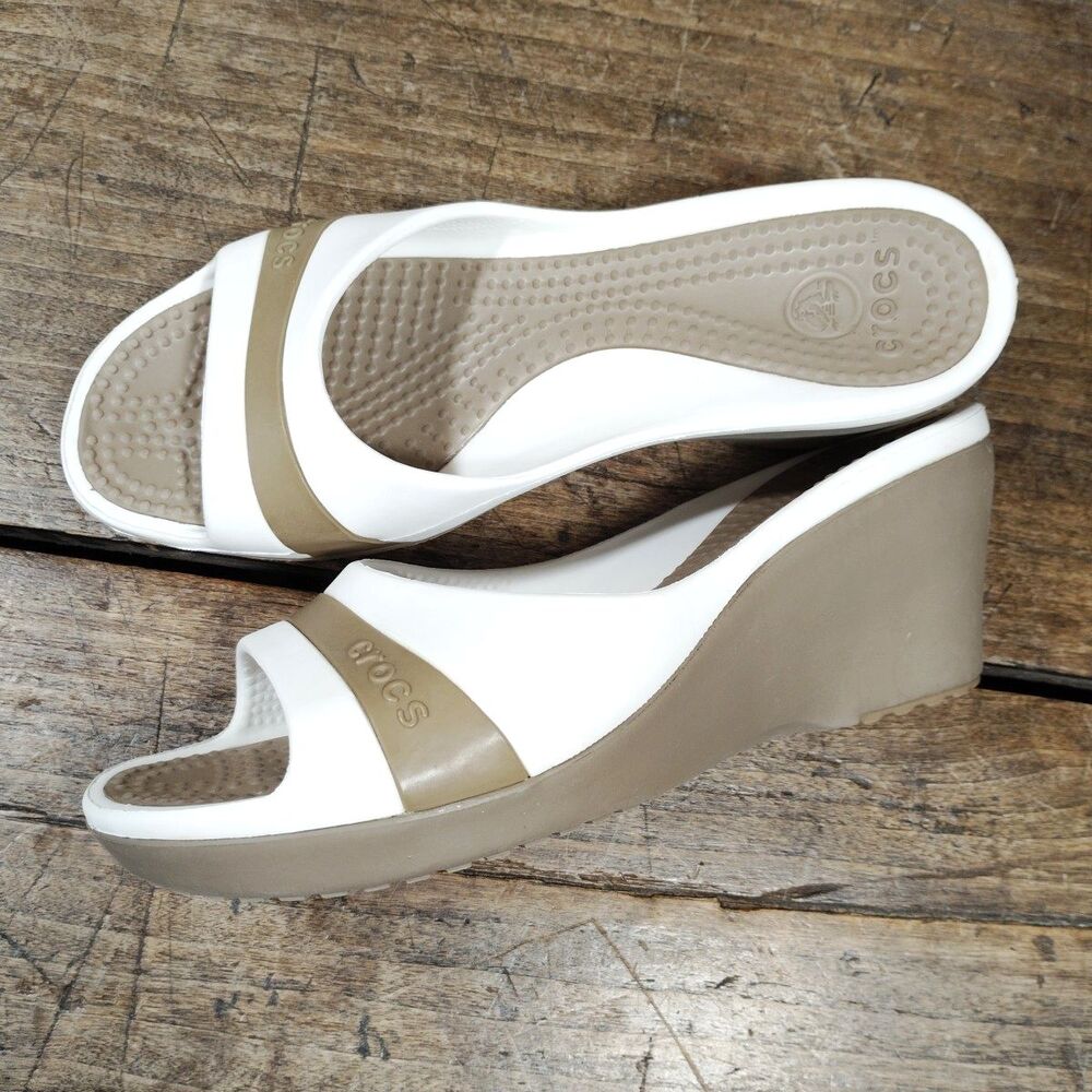 Crocs Sassari Wedge Sandals Sz 8 White Tan Shoes Slip On Open Toe
